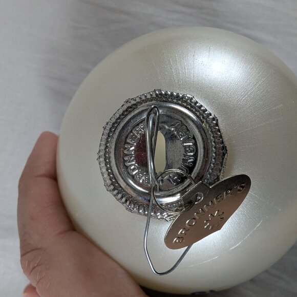 Lefty and Proud of it Christmas Bulb Ornament Bronners Hungary Left Handed - Picture 4 of 6